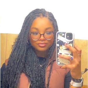 Meet your Posher, Tynisa